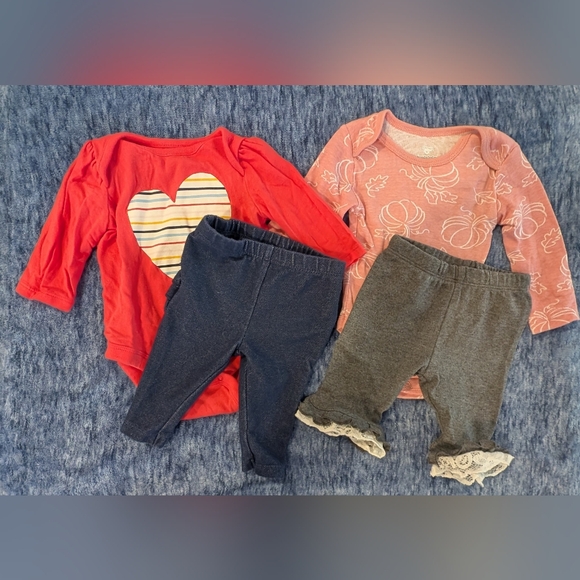 Other - Baby Clothing Set with Heart and Floral Designs